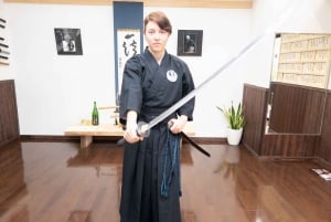 Tokyo 'Scopri tutto sui samurai' tour guidato di mezza giornata