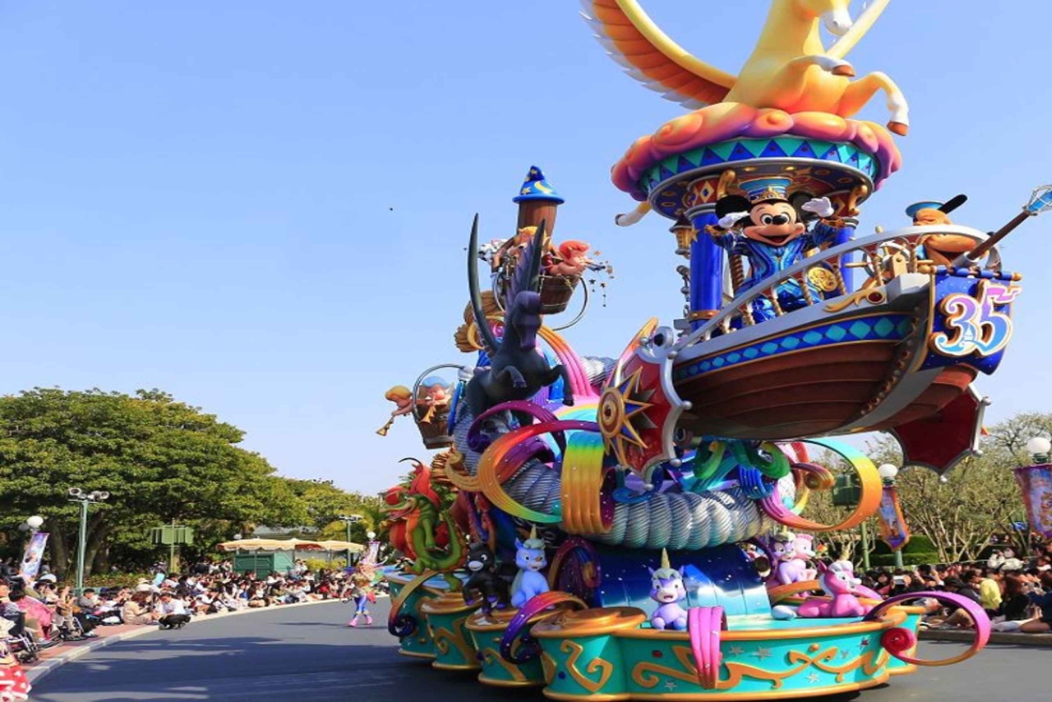 Tokyo Disneyland: biglietto d'ingresso di 1 giorno e trasferimento privato