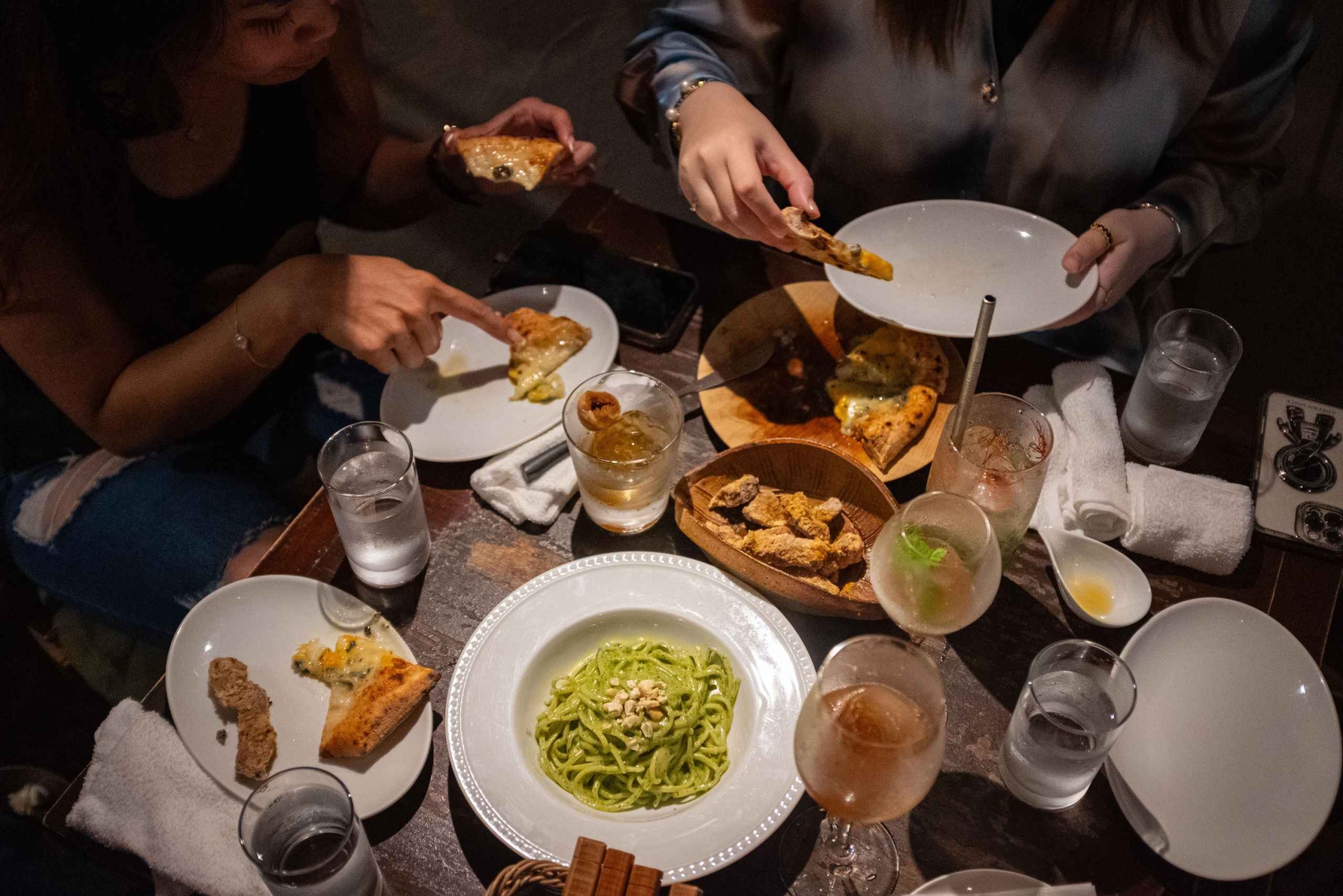 Tokio: Ebisu Cocktailbar Tour met drankjes en hapjes