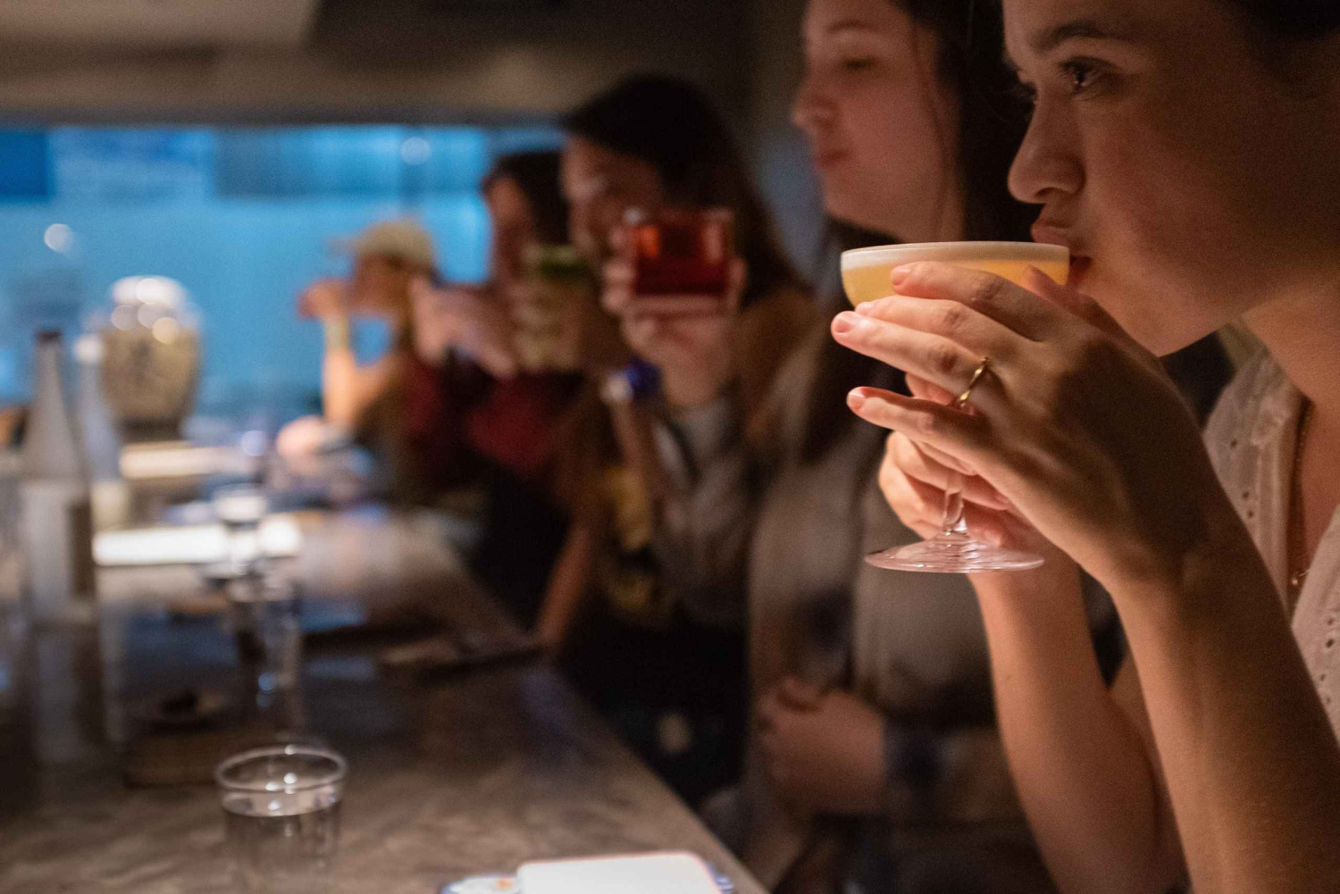 Tokio: Ebisu Cocktailbar Tour met drankjes en hapjes