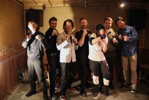 Tokyo: Engelsk standup-komikerkveld
