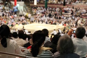 Tokyo : Assistez à un match de Sumo et découvrez-le ! [Billets inclus]