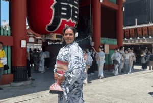 Tokyo: Fall Kimono Experience with Free Photo in Asakusa