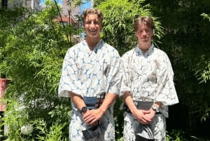 Tokyo: Fall Kimono Experience with Free Photo in Asakusa