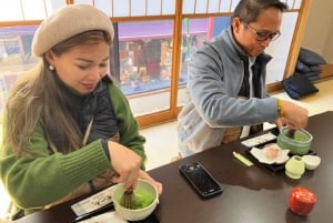 Tokio: Kokopäiväretki ja teekokemus, buffetlounas ja risteily.