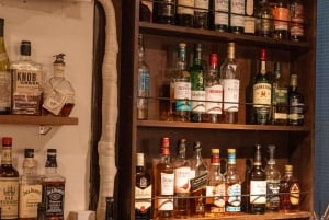 Privat kvällstur med barrunda i Shinjuku Golden Gai