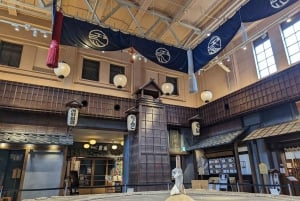 Tokyo: Se en stor sumoturnering