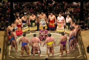 Tokyo: Se en stor sumoturnering