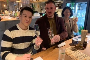 Tokio: Hachioji Bar Hopping Tour met gids