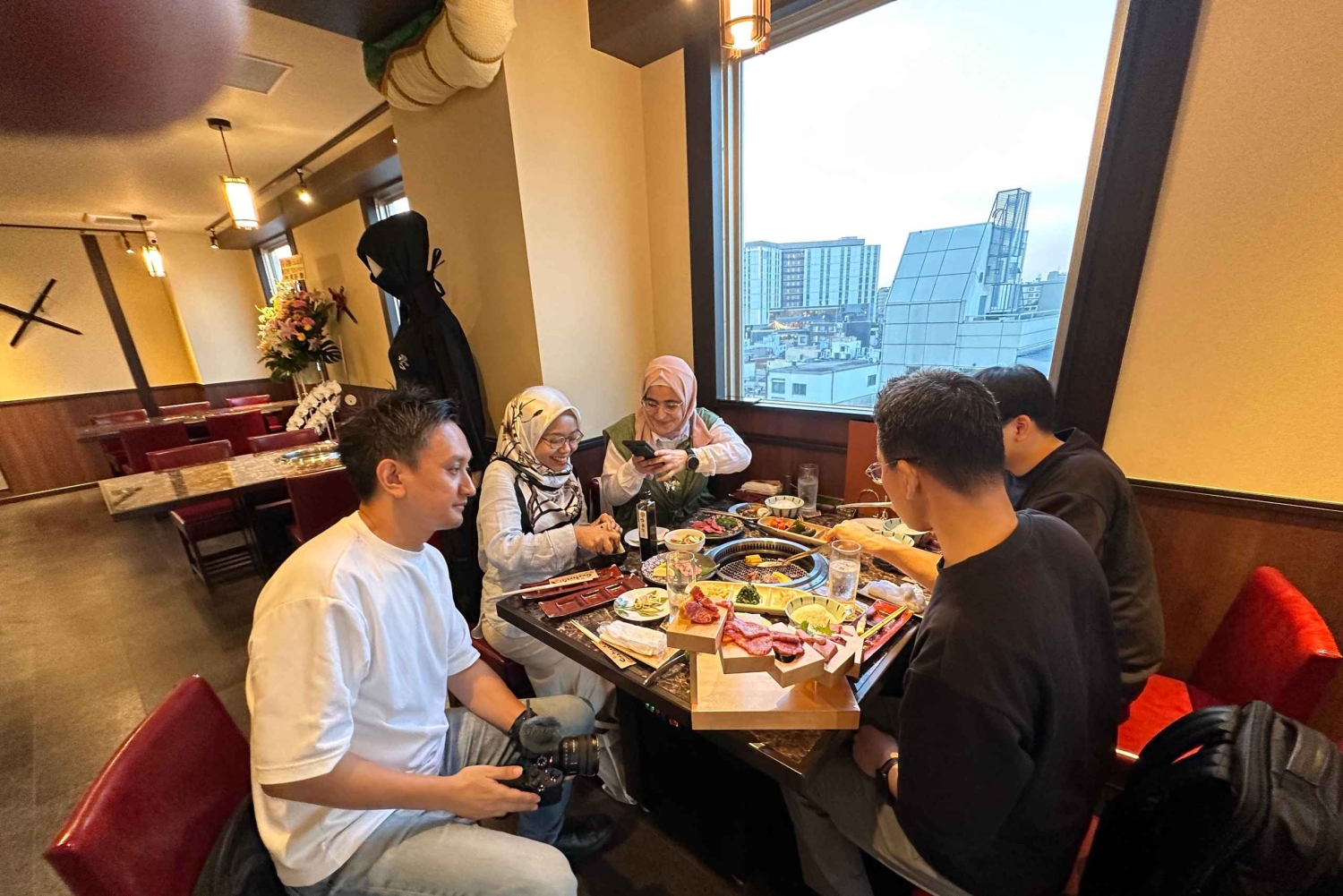 Tokyo Halal Muslim's Friendly Food Tour med guide og søde sager