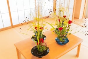 Tokyo: Ikebana Wellness Art Experience – Japanese Culture