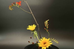 Tokyo: Ikebana Workshop at Ginza