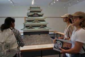 Tokyo: Imperial Palace Shogun Historical Walking Tour