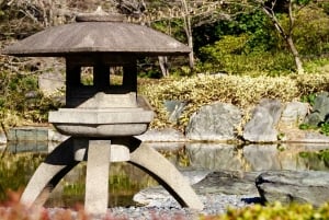 Tokyo: Imperial Palace Shogun Historical Walking Tour