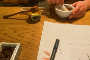 Tokio: clase de elaboración de incienso en Shibuya