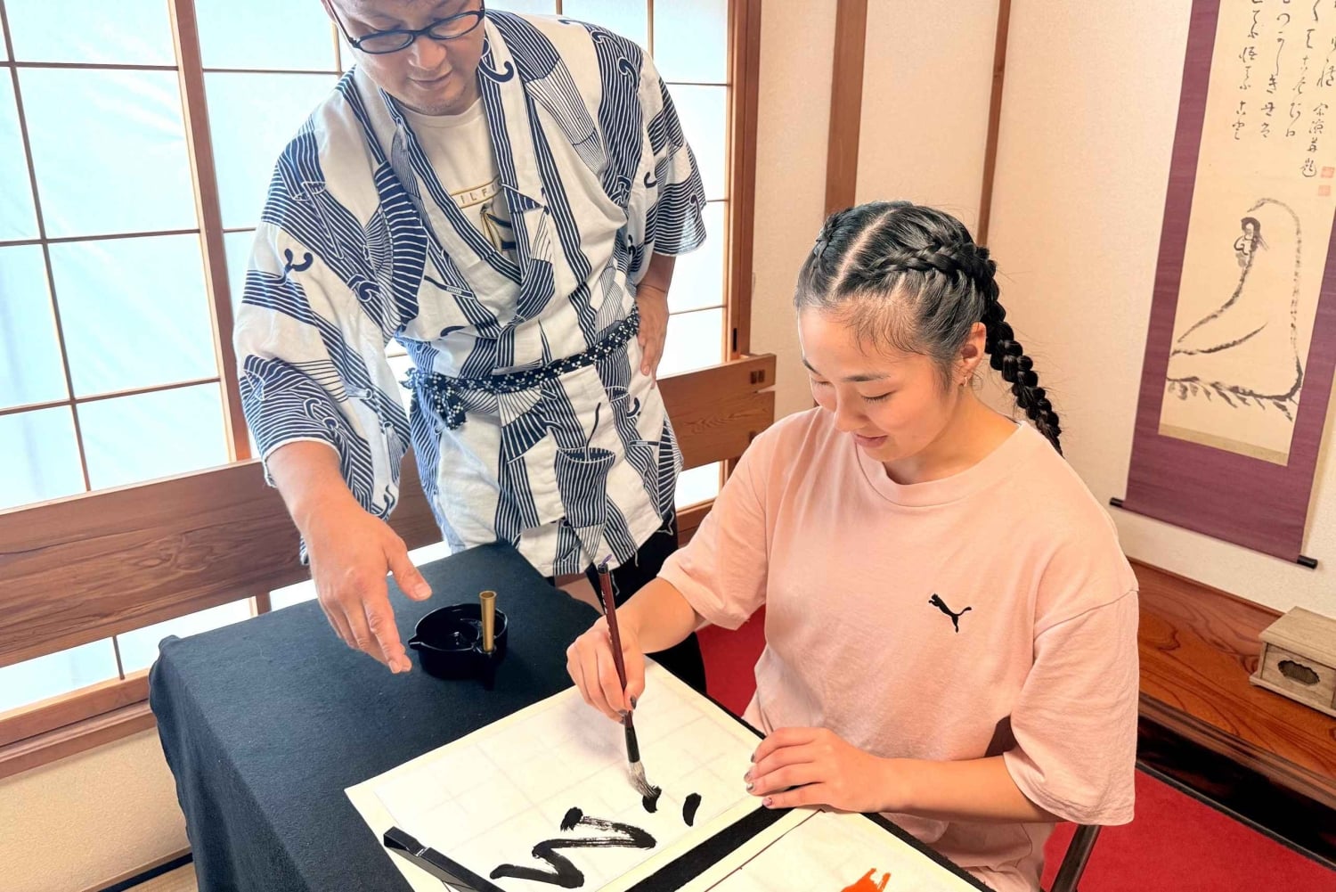Tokio: Japanse kalligrafie-ervaring met penseelcadeau