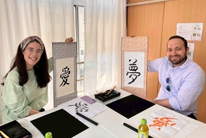 Tokyo: Japanese Calligraphy Lesson with Skilled Instructor