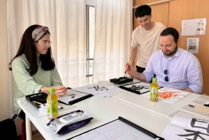 Tokyo: Japanese Calligraphy Lesson with Skilled Instructor