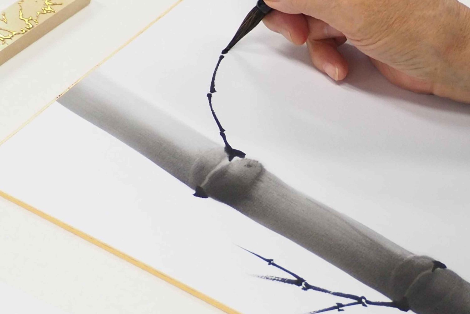 Tokyo: Japanese Ink Painting Workshop in Shibuya