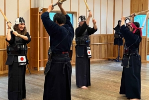 Tokyo: Japanese Kendo Experience with High-Ranked Instructor