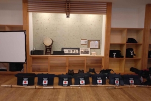 Tokyo: Japanese Kendo Experience with High-Ranked Instructor
