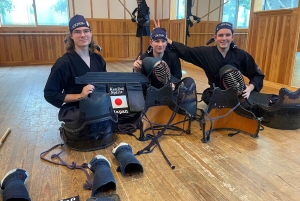 Tokyo: Japanese Kendo Experience with High-Ranked Instructor