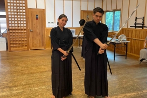 Tokyo: Japanese Kendo Experience with High-Ranked Instructor