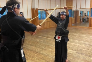 Tokyo: Japanese Kendo Experience with High-Ranked Instructor