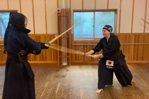 Tokyo: Japanese Kendo Experience with High-Ranked Instructor