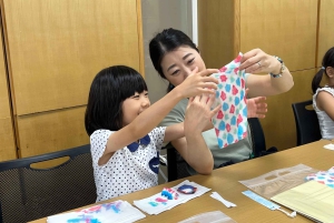 Tokio: Japanische Papierkunst und Windspiel-Workshop