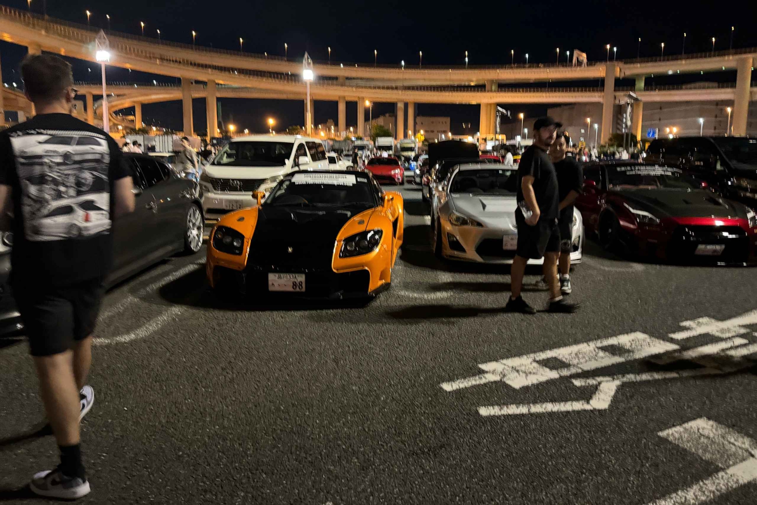 Nuit JDM à Tokyo : C63s AMG Edition 1 de 600 chevaux (réservé)