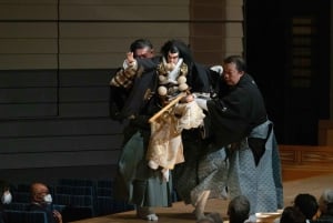 Tóquio: KABUKI, BUNRAKU, etc. apresentado pelo Teatro Nacional