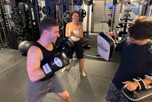 Tokyo: Kickboksing og styrketrening