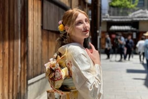 Tokio : Alquiler de Kimonos en Asakusa Proporcionado por KanoWafuku
