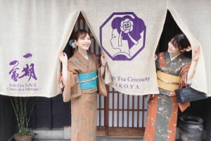 東京：着物を着て抹茶とお菓子を楽しむ茶道体験をお楽しみください