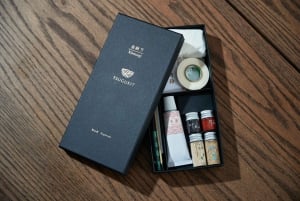 Tokyo: Kintsugi Pottery Repair Workshop with Souvenir