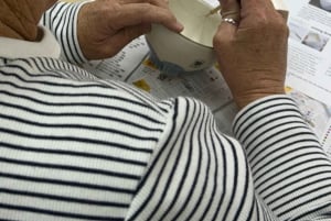Tóquio: Workshop de Kintsugi para aprender a arte da marcenaria dourada