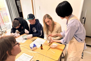 Tóquio: Workshop de Kintsugi para aprender a arte da marcenaria dourada