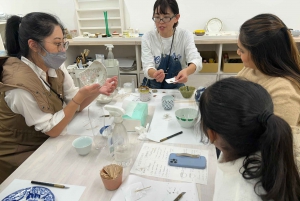 Tokyo: Kintsugi Workshop to Learn the Art of Golden Joinery