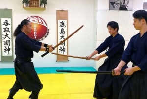 東京：サムライトレーニング：剣術、武士道、精神修養