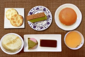 Tokio: ruta de cerezos en flor, espectáculo y comida (fechas limitadas)