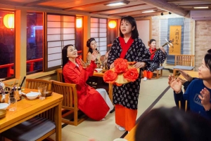 Tokio: ruta de cerezos en flor, espectáculo y comida (fechas limitadas)