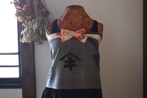 Tokyo: Sewing a short length apron with a vintage tenugui.