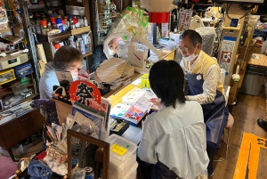 Tokio: Taller de fabricación de linternas en Asakusa con un artesano