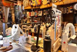Tokio: Taller de fabricación de linternas en Asakusa con un artesano