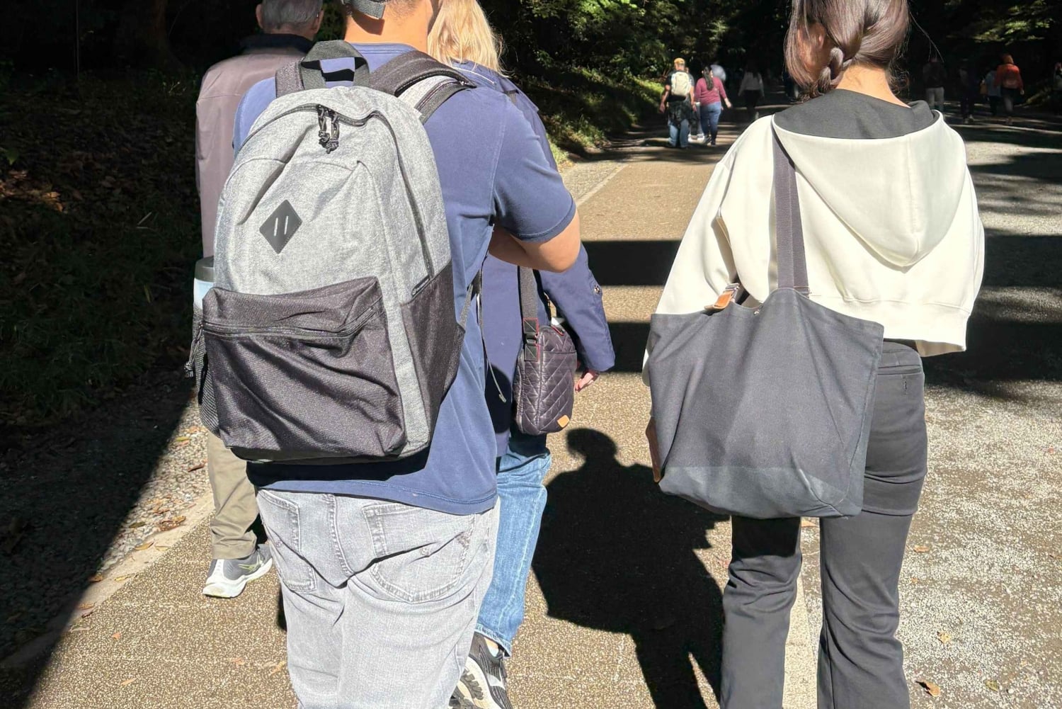 Tokyo: Meiji Jingu-helgedomen, skogen och den kejserliga trädgården