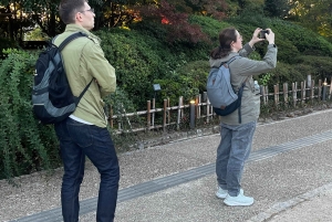 Tokyo: Midnight Halal Ramen and Mosque Tour with Guide