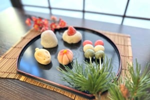 Tokyo: Kurs i å lage mochi og nerikiri med matcha-smaking