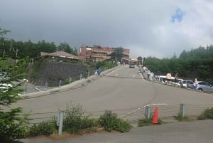 Tokio: prywatna wycieczka na górę Fuji i do Hakone z angielskojęzycznym kierowcą