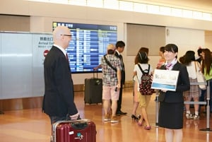 Tokyo: Narita Airport Meet-and-Greet Service